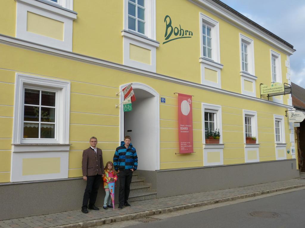 Weingut Bohrn Himmelbett Hotel Herrnbaumgarten Exterior photo